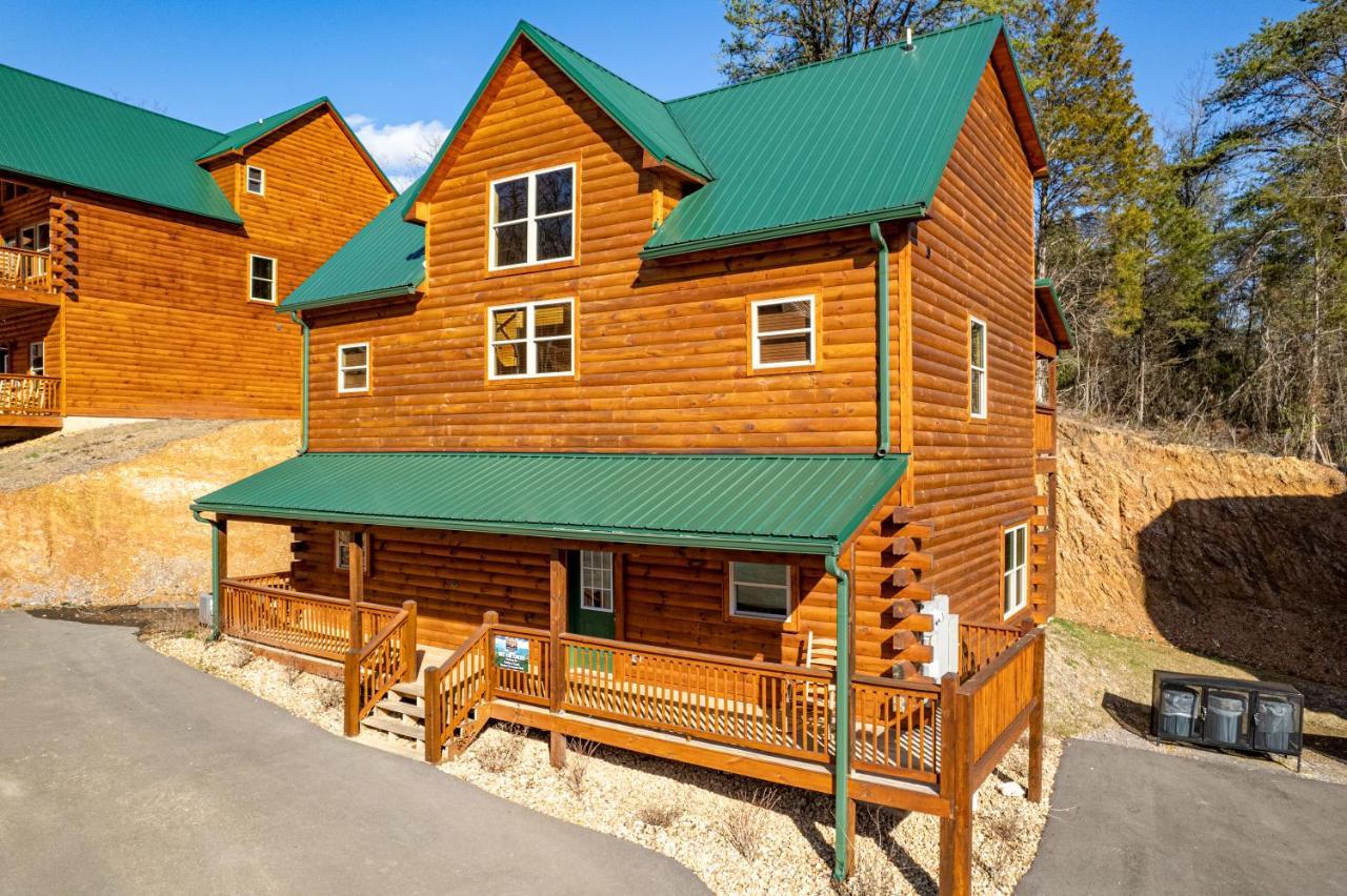 5Bd5B Escape Cabin With 2 Hottubs, Thtr &Game Rm,1Mi To The Parkway! 4Mi To Dollywood - Spring Deal Пиджен Фордж Екстериор снимка