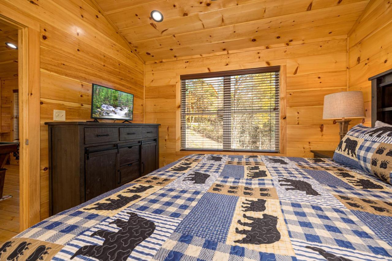 5Bd5B Escape Cabin With 2 Hottubs, Thtr &Game Rm,1Mi To The Parkway! 4Mi To Dollywood - Spring Deal Пиджен Фордж Екстериор снимка