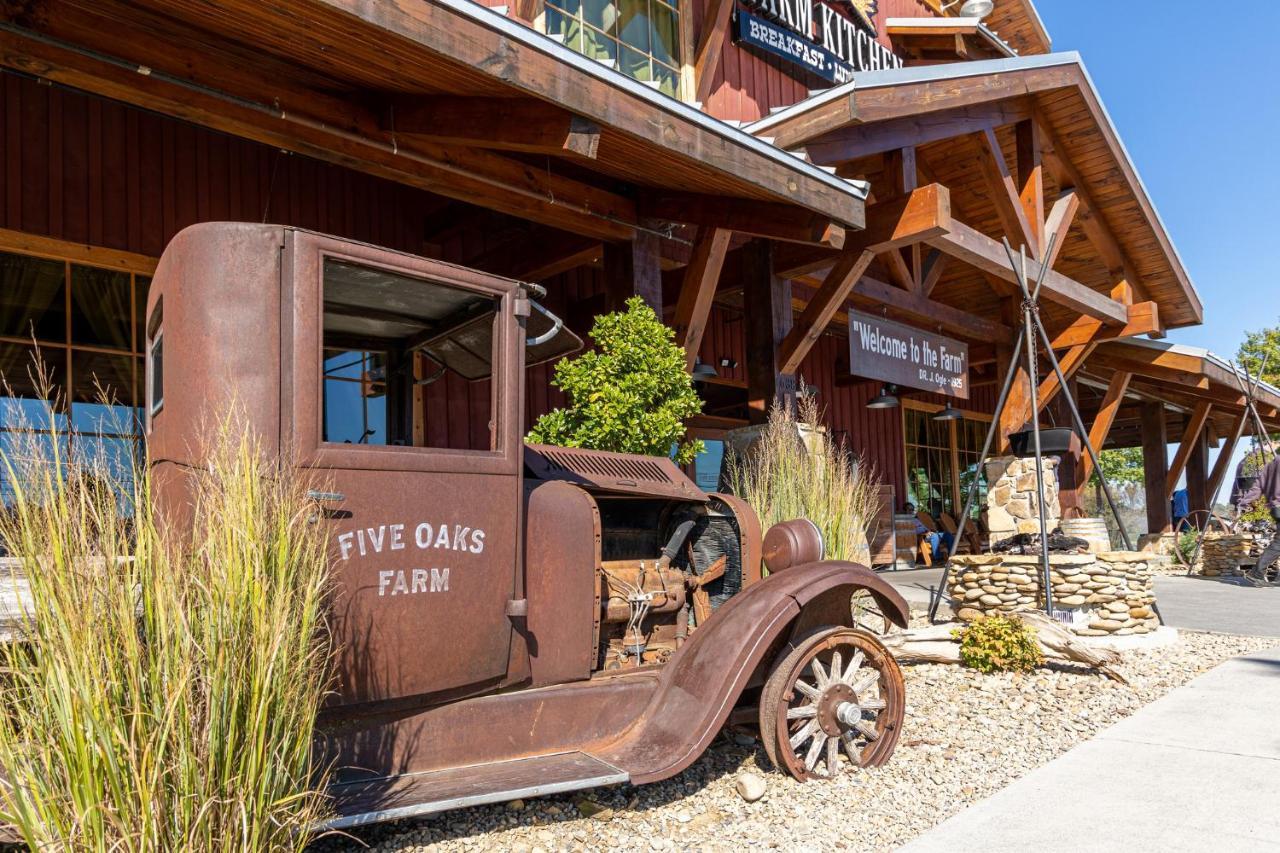 5Bd5B Escape Cabin With 2 Hottubs, Thtr &Game Rm,1Mi To The Parkway! 4Mi To Dollywood - Spring Deal Пиджен Фордж Екстериор снимка