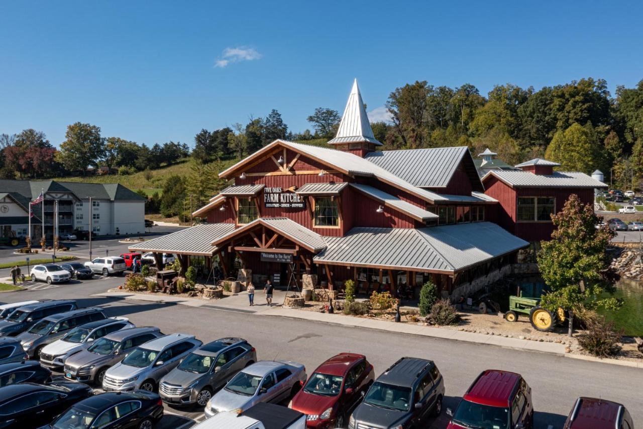 5Bd5B Escape Cabin With 2 Hottubs, Thtr &Game Rm,1Mi To The Parkway! 4Mi To Dollywood - Spring Deal Пиджен Фордж Екстериор снимка